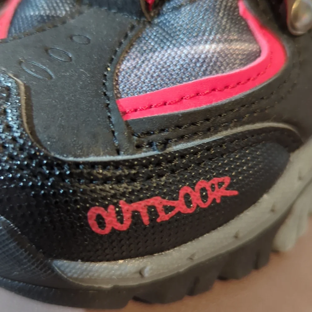 Vitike Ashion Outdoor Crampons Hiking Snow Boots Red on Black Size 9